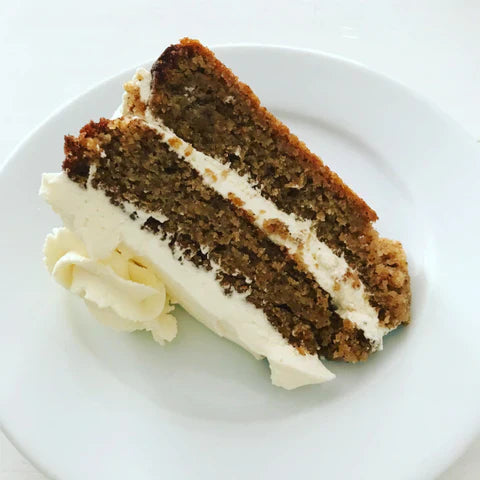 Festive Gingerbread Cake with Brandy Cream Frosting (Sugarfree, Banting, Keto, Diabetic, Glutenfree)