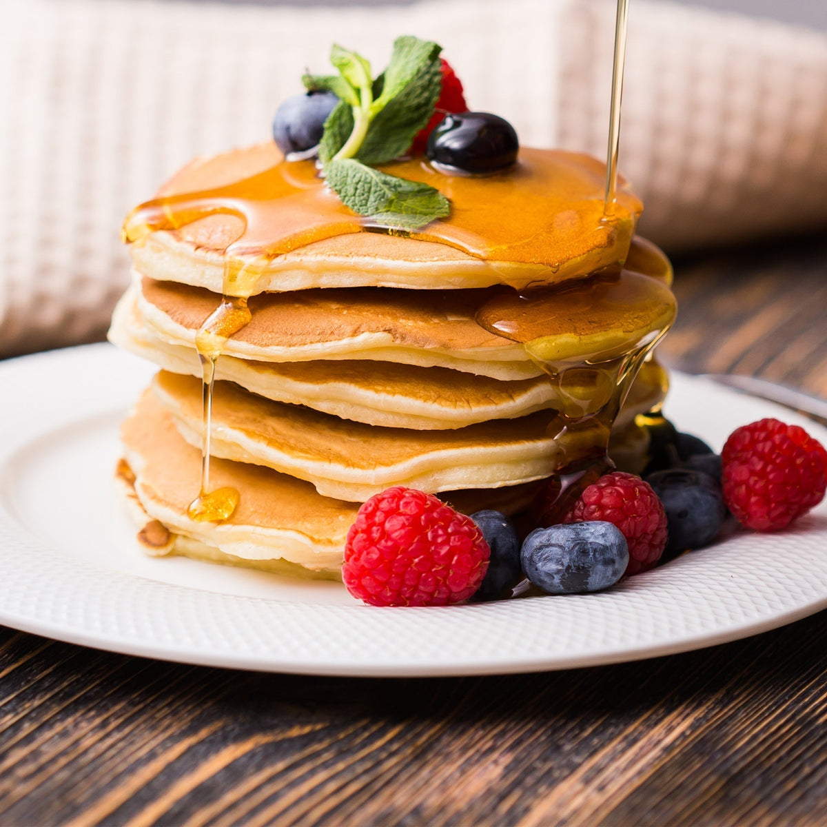 Pancakes with "Maple Syrup" (Sugarfree, Banting, Keto, Diabetic, Glutenfree)