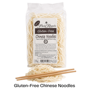 Packet of Glutenfree Pasta Regalo chinese noodles with chinese noodles in front of it